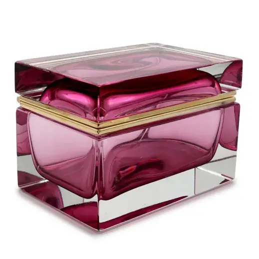 Box Rectangular - Ruby. Jewelbox in muranoglass, designed and handmade by Mandruzzato family. Certify by a Trademark of Origin.